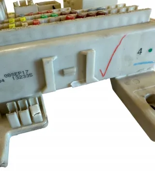 BS4H66730F 519383004 Блок предохранителей Mazda 3 BK Арт e11669916, вид 2