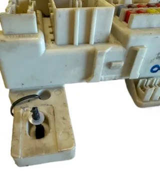 BS4H66730F 519383004 Блок предохранителей Mazda 3 BK Арт e11669916, вид 3