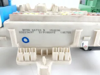 2003-2006 BN9A66730B Блок предохранителей Mazda 3 BK Арт e11669909, вид 6