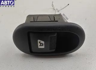 96401469 Кнопка стеклоподъемника переднего правого Citroen C3 1 Арт 55011565, вид 1