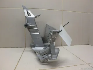 4F1723117F Кронштейн педали тормоза Audi A6 C6 (S6,RS6) Арт E70034767, вид 5