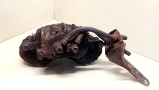  скоба суппорта Nissan Serena c23 Арт 2050640-1, вид 3