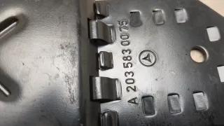 A2035830075 Упор противооткатный Mercedes GLK X204 Арт 20527803, вид 2