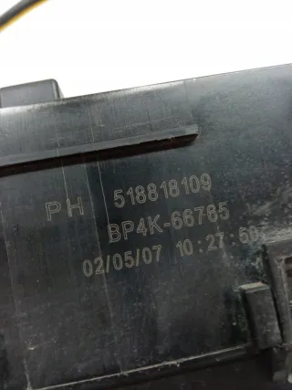 518818109 2003-2009 5907911017583 Блок предохранителей Mazda 3 BK Арт e13054995, вид 4