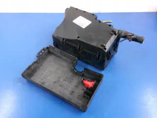 BP4K-66767 Блок предохранителей Mazda 3 BK Арт e13054991, вид 2