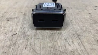 A1678205402 Разъем AUX / USB Mercedes GLE W167 Арт W45702, вид 1