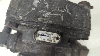 81521166090 Клапан ускорительный MAN TGX Арт 20605337, вид 2