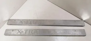  Молдинг (накладка кузовная) Nissan X-Trail T30 Арт 2087003, вид 1