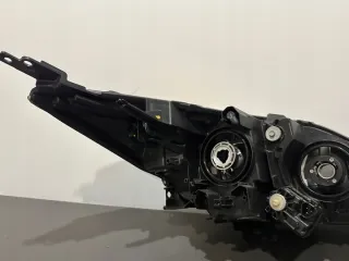  Фара левая Mazda 3 BL Арт e13437241, вид 16