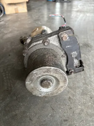 092110888 Насос гидроусилителя руля Mazda 3 BL Арт e12337672, вид 4