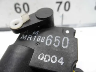 MR168650 Моторчик заслонки печки Volvo V40 1 Арт 00150831, вид 2