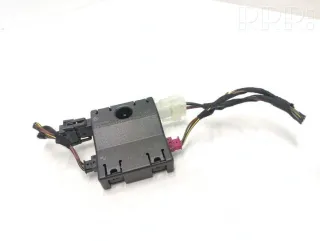 6934648 , artARA219851 Усилитель антенны BMW 3 E90/E91/E92/E93 Арт ARA219851, вид 1