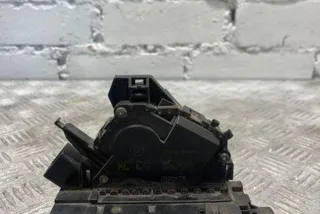 2S4AA21813CB , art8980778 Замок двери передней левой Ford Focus 2 Арт 8980778, вид 1
