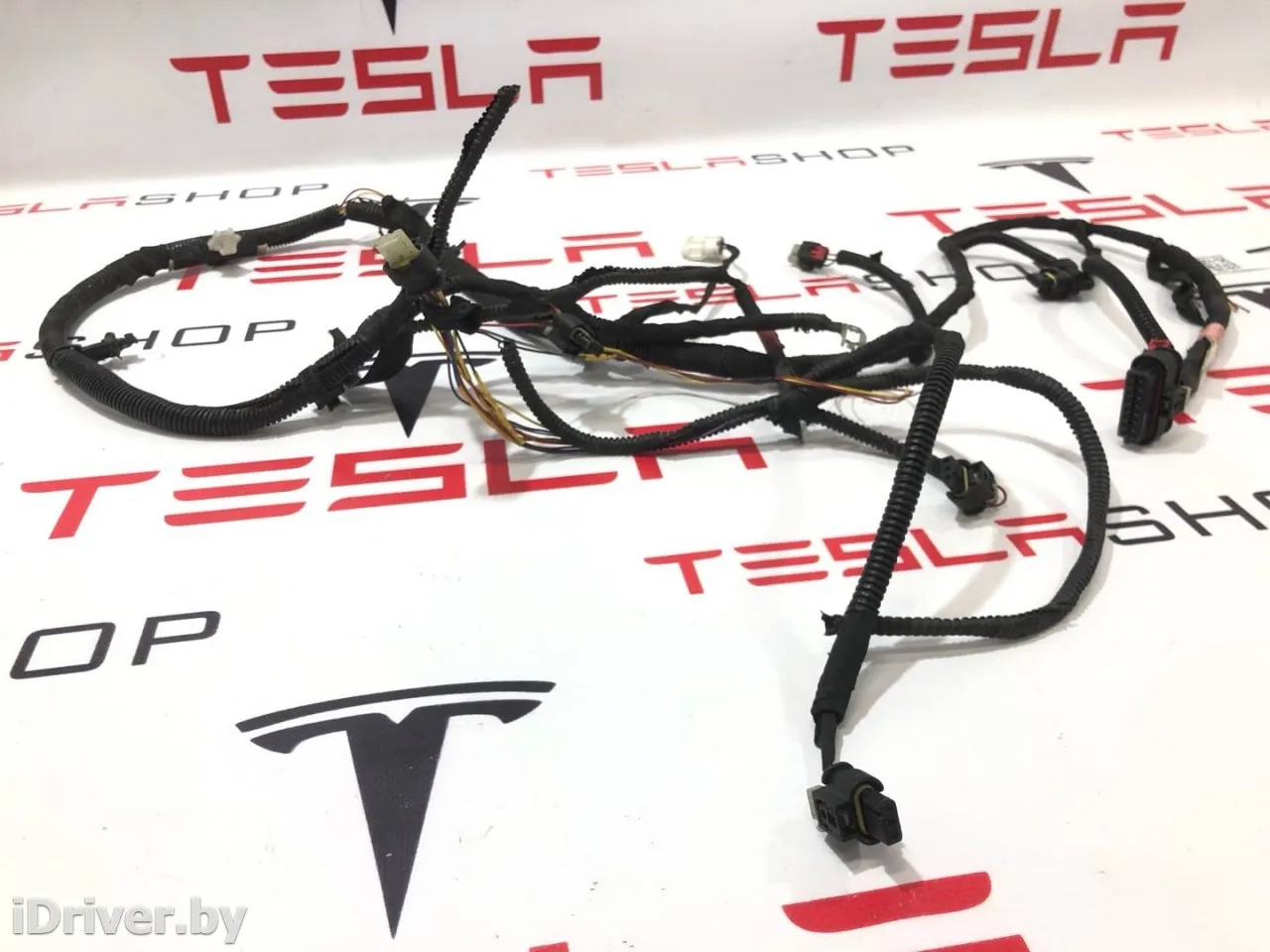 1067958-00-E Разъем (фишка) проводки Tesla model 3 Арт 99455839, вид 3