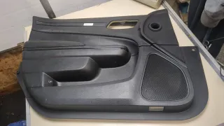 1UA491X9AH Обшивка двери передней левой (дверная карта) Chrysler 300C 2 Арт 9240277, вид 1