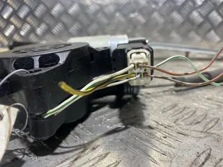  Стеклоподъемник электрический передний правый Mazda 3 BK Арт GRT17356, вид 3