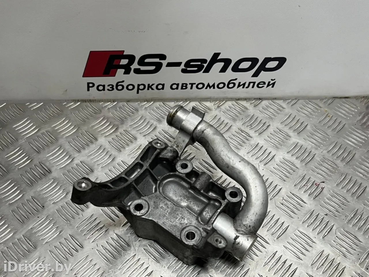 059121071CR, 059145169BL Кронштейн компрессора кондиционера Audi A7 1 (S7,RS7) Арт 03282