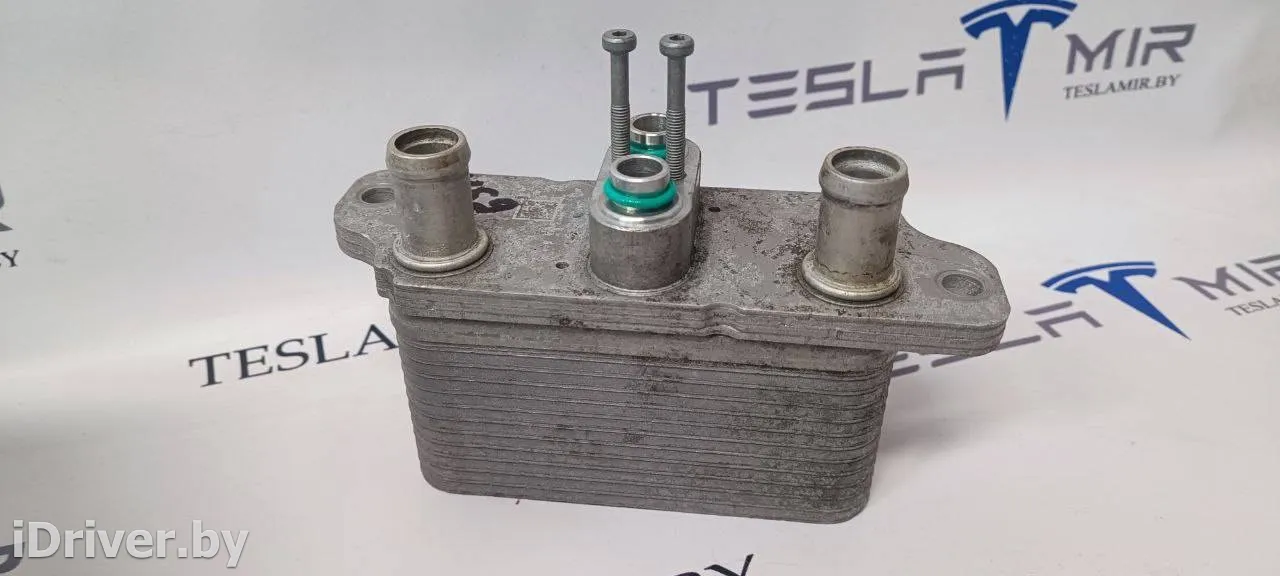 1037357-00,1037764-00,1039040-00 Теплообменник масляного фильтра Tesla model S Арт 16182, вид 7