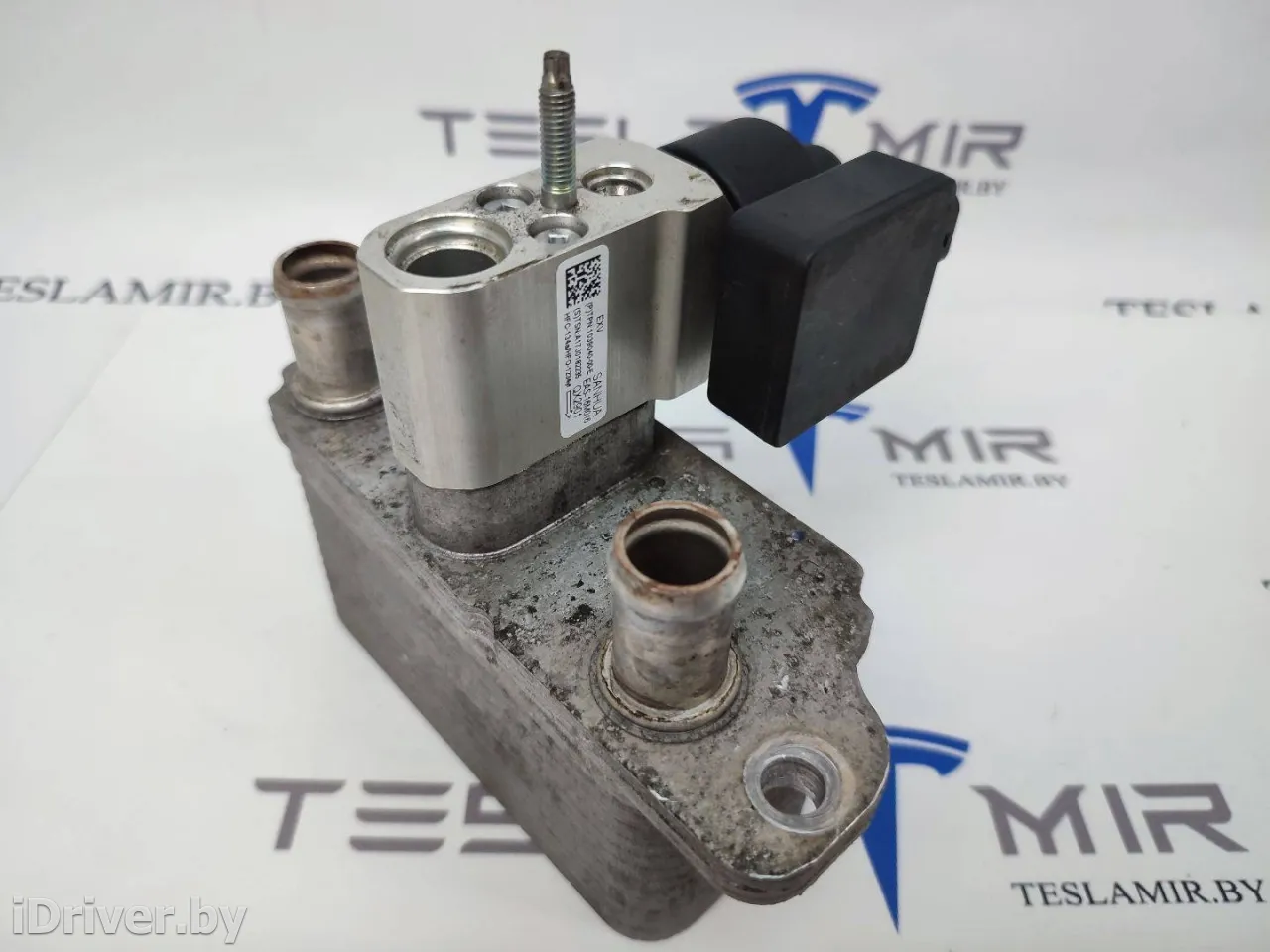 1037357-00,1037764-00,1039040-00 Теплообменник масляного фильтра Tesla model S Арт 14635, вид 2