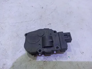 A1669060008 Моторчик заслонки печки Mercedes SLK r172 Арт 5659415_9, вид 1