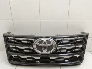 53100-0km30 Решетка радиатора Toyota Fortuner 2 Арт BBBs250301111, вид 1