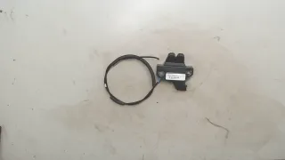 6460005020 Замок крышки багажника Toyota Avensis 3 Арт 20206120