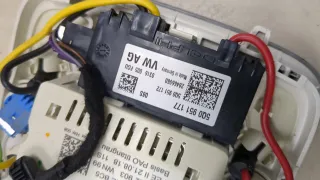 81A947135E Фонарь салона (плафон) Audi Q2 Арт 20228360, вид 3