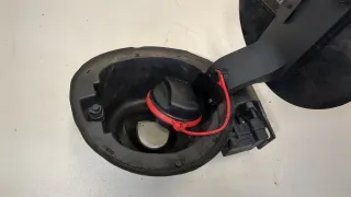 13354564 Лючок бензобака черный Opel Astra J Арт 20231385, вид 5