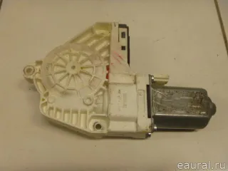 LR015451 Land Rover Моторчик стеклоподъемника Land Rover Discovery 4 Арт E50539021, вид 1