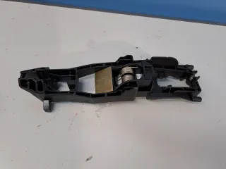 A2037600234 Кронштейн ручки двери передней правой Mercedes C W203 Арт ZAP347691, вид 1