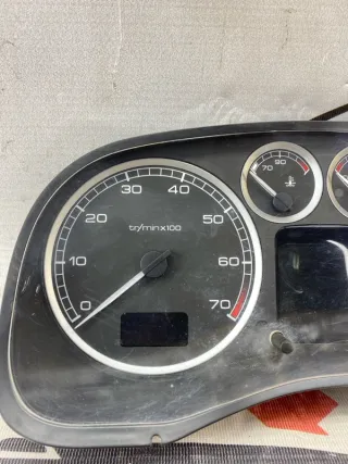 9655476480 Панель приборов Peugeot 307 Арт MF22265, вид 2