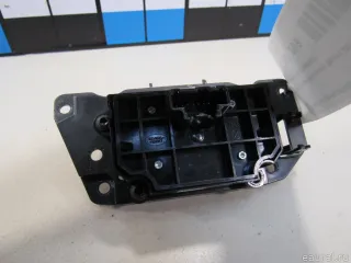 LR060857 Land Rover Кнопка фиксатора стояночного тормоза Land Rover Discovery 5 Арт E80352209, вид 3