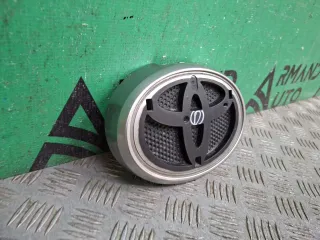 9097502091, 5314360030, 8 Кронштейн эмблемы Toyota Land Cruiser Prado 150 Арт ARM367690, вид 2