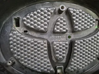 9097502091, 5314360030, 8 Кронштейн эмблемы Toyota Land Cruiser Prado 150 Арт ARM367690, вид 6