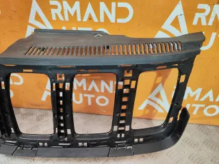 K68258419AC, 68258419AC кронштейн решетки радиатора Jeep Grand Cherokee IV (WK2) Арт AR247912, вид 3