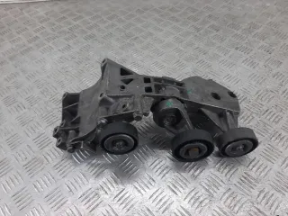 A6402021040 Кронштейн генератора Mercedes B W245 Арт AG1100885, вид 3