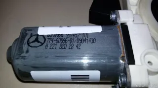 2218202842 Mercedes Benz Моторчик стеклоподъемника Mercedes S W221 Арт E21331412, вид 4