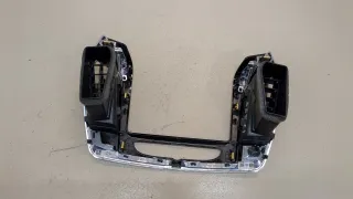 84286789 Рамка под магнитолу Chevrolet  Traverse Арт 20289020, вид 2