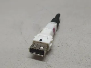 84109390501 BMW Разъем AUX / USB BMW 5 G30/G31 Арт E22910408, вид 2