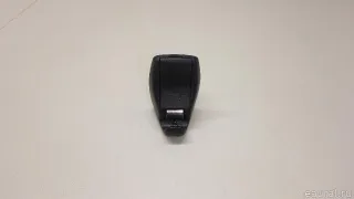 51168073382 BMW Крючок солнцезащитного козырька BMW 5 G30/G31 Арт E70643314