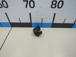 51168073382 BMW Крючок солнцезащитного козырька BMW 5 G30/G31 Арт E81033675