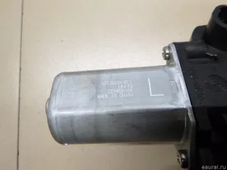 2139060602 Mercedes Benz Моторчик стеклоподъемника Mercedes C W205 Арт E100208004, вид 4