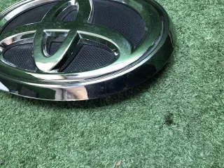 753100K080 Эмблема решетки радиатора  нв Toyota Fortuner 2 Арт 0000007779121, вид 17