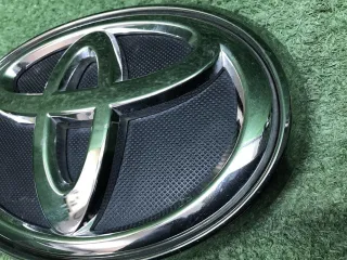 753100K080 Эмблема решетки радиатора  нв Toyota Fortuner 2 Арт 0000007779121, вид 18