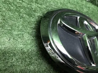 753100K080 Эмблема решетки радиатора  нв Toyota Fortuner 2 Арт 0000007779121, вид 3