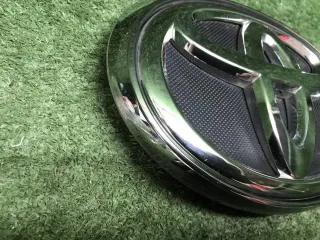 753100K080 Эмблема решетки радиатора  нв Toyota Fortuner 2 Арт 0000007779121, вид 5