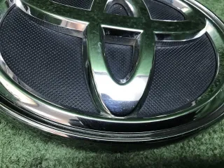 753100K080 Эмблема решетки радиатора  нв Toyota Fortuner 2 Арт 0000007779121, вид 8