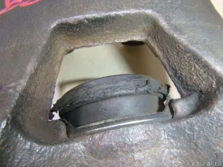 13301190 GM Суппорт тормозной передний правый Opel Astra J Арт E60159239, вид 3