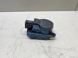 13332583 GM Моторчик заслонки отопителя Chevrolet Cruze J300 restailing Арт E95733578, вид 4