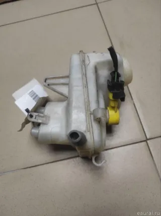 559057 GM Бачок главного тормозного цилиндра Chevrolet Cruze J300 restailing Арт E100560309, вид 3